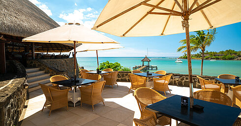 Quarter Deck Bar Quarter Deck Bar | Maritim Hotel Mauritius