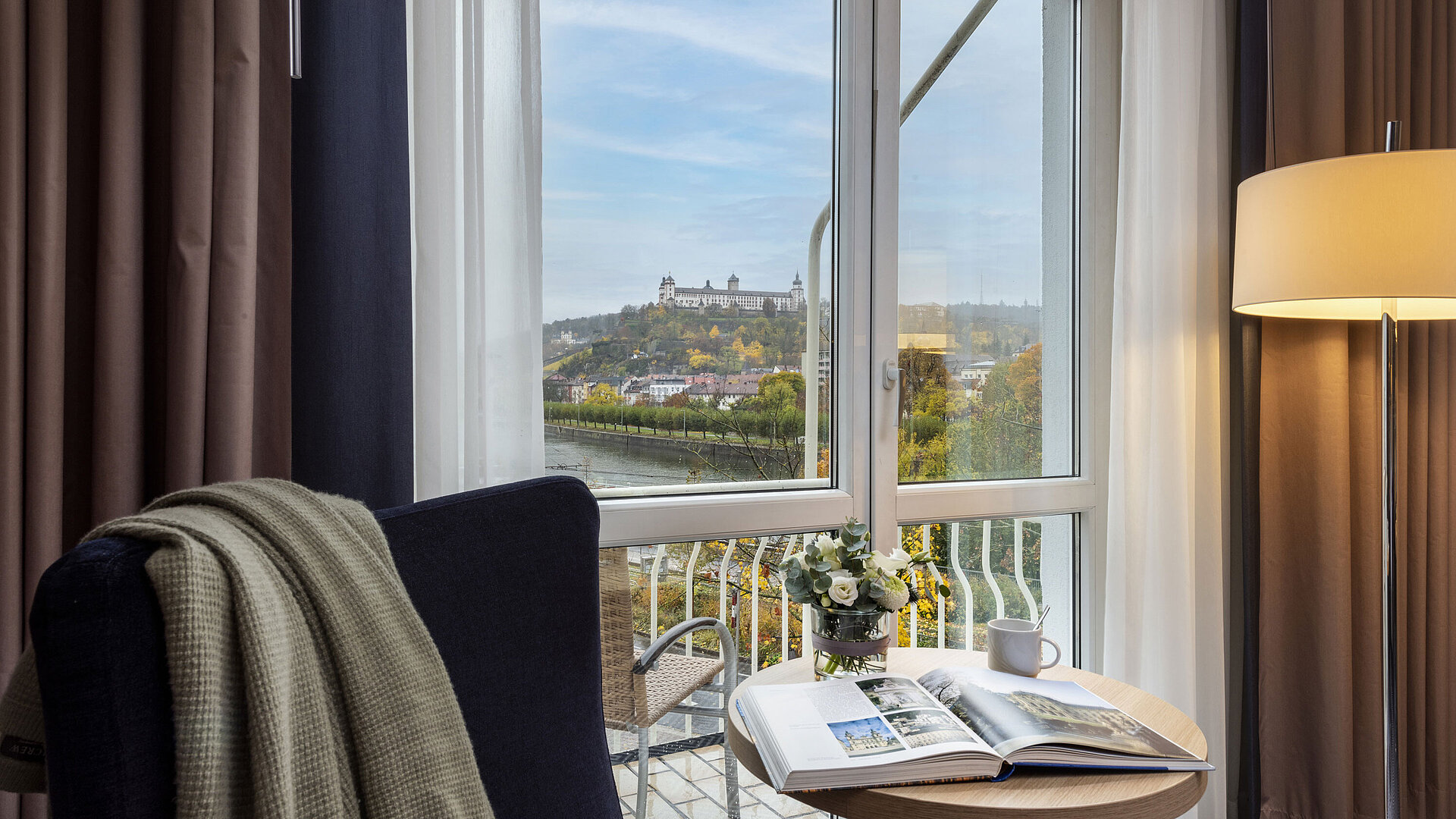 Superior room Comfortable Superior Room at Maritim Hotel Würzburg with a panoramic view of Marienberg Fortress